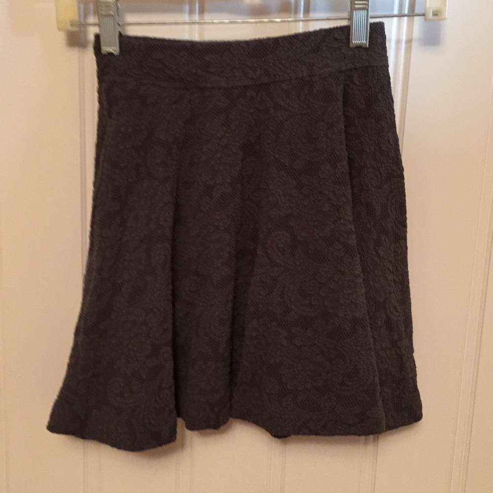 A&F stretchy floral gray circle skirt